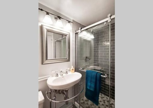 The Art Suite with PRIVATE HOT TUB – Capital Hill DC