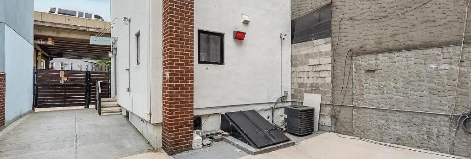 PRIVATE HOT TUB-Private Gated Sailor Moon House in Williamsburg w GYM